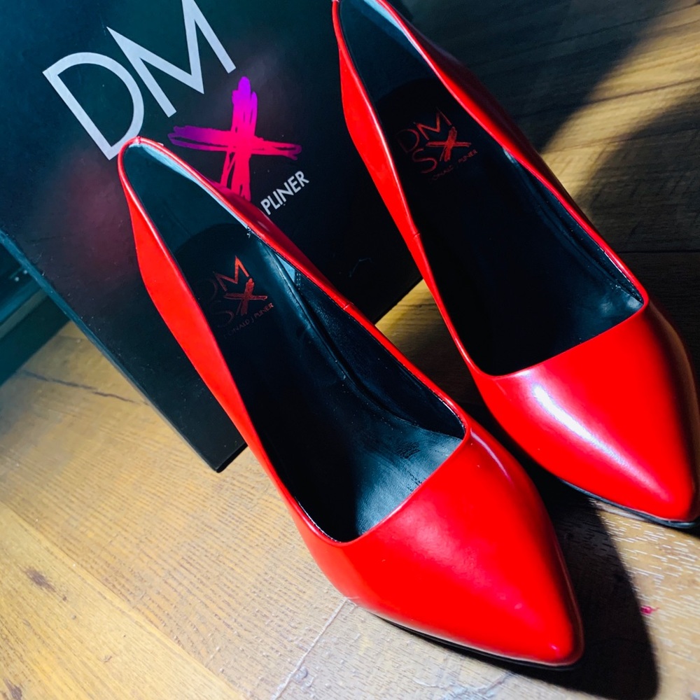 Heels - Picture 4 of 4